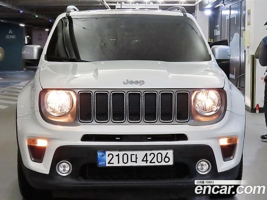 Jeep Renegade — фото 2