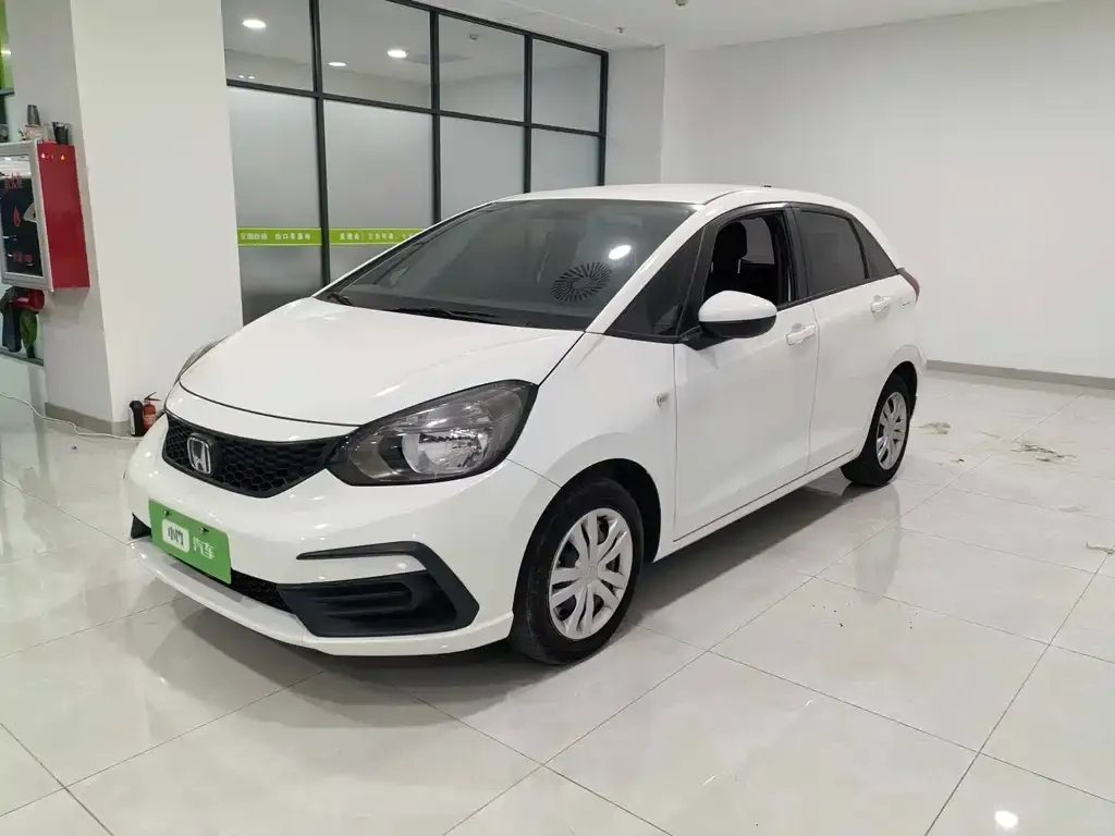 Honda Fit — фото 1