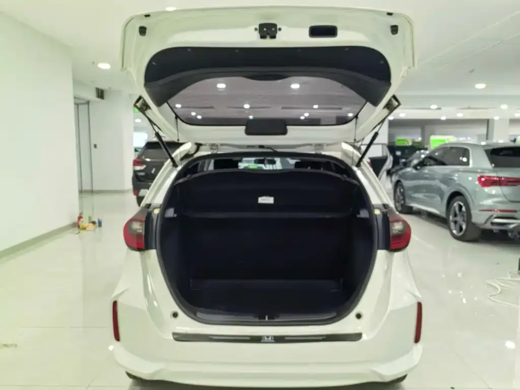 Honda Fit — фото 4