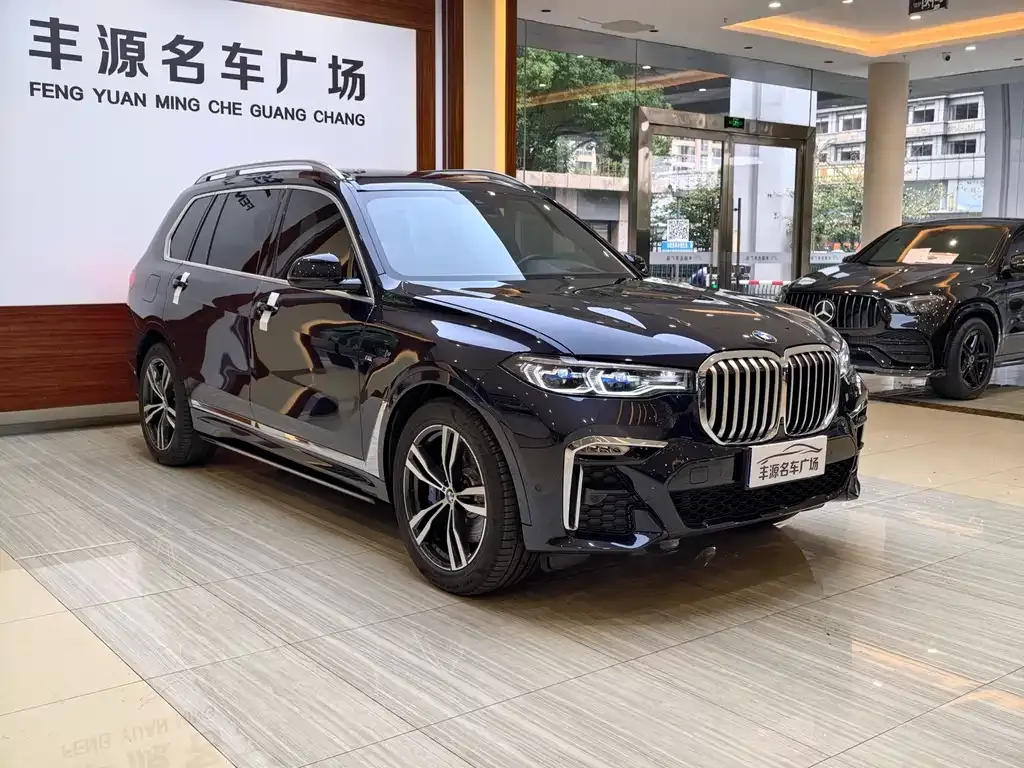 BMW X7 — фото 3