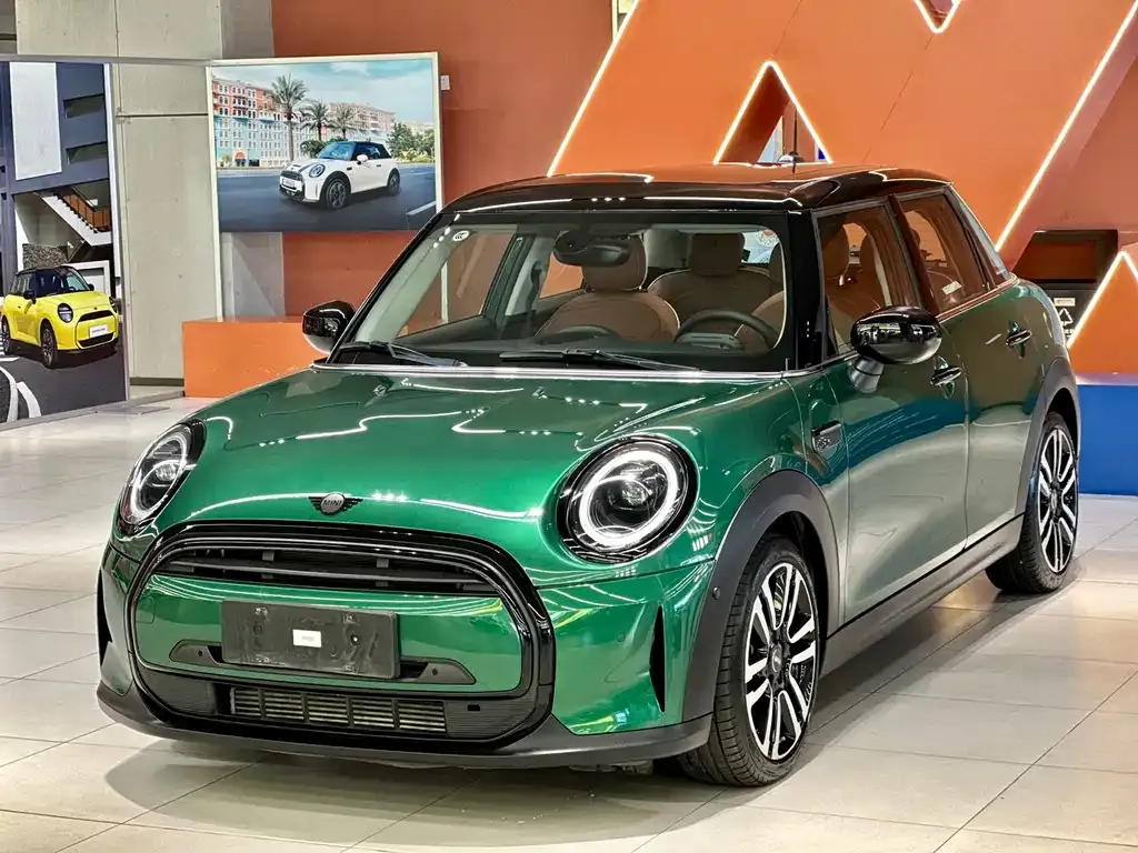 MINI Cooper (3-door) — фото 1