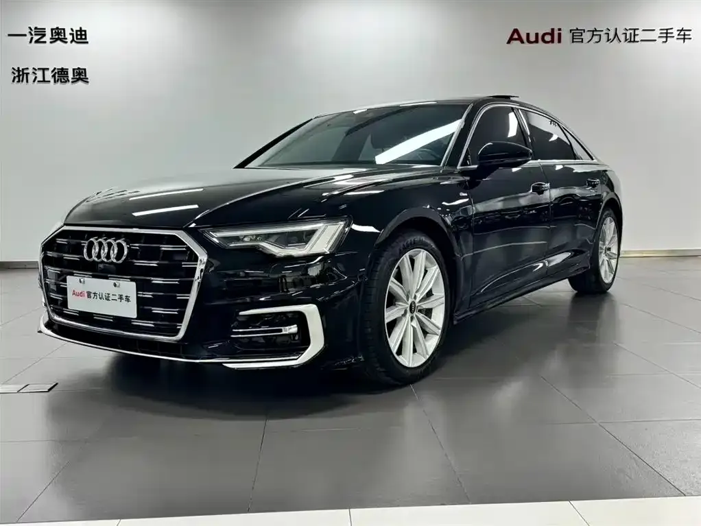 Audi A6L — фото 1
