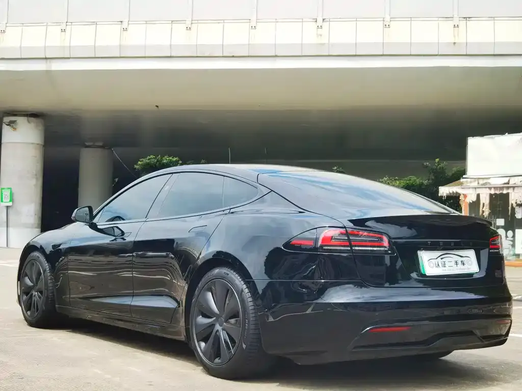 Tesla Model S — фото 10
