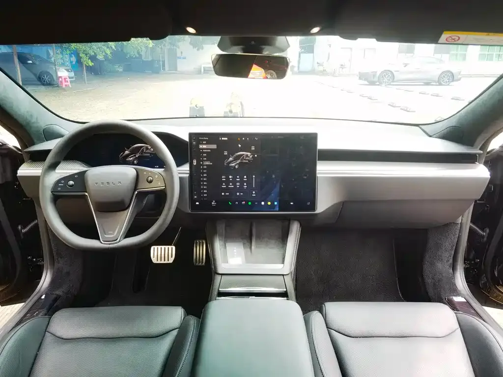 Tesla Model S — фото 6