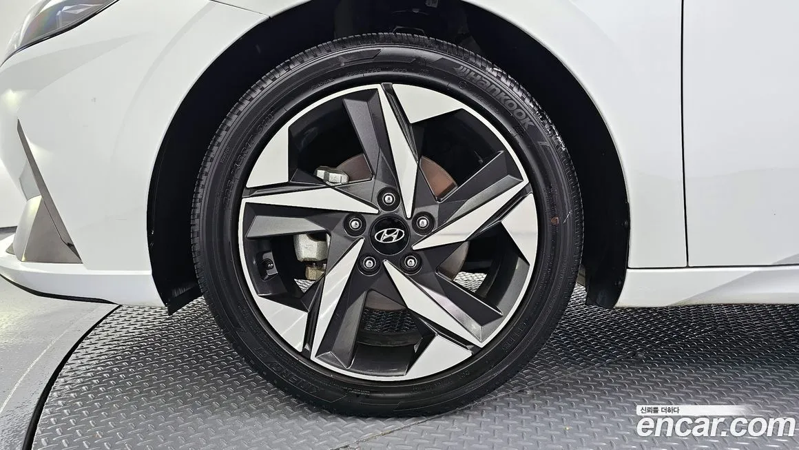 Hyundai AVANTE — фото 5