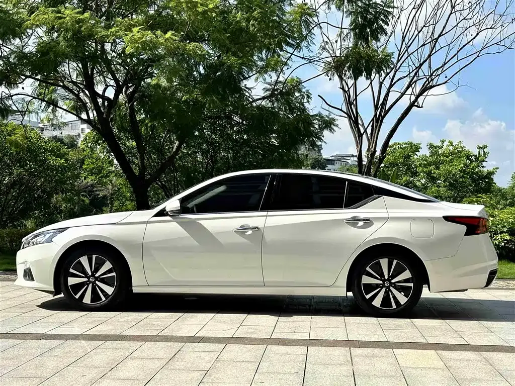 Nissan Teana — фото 10