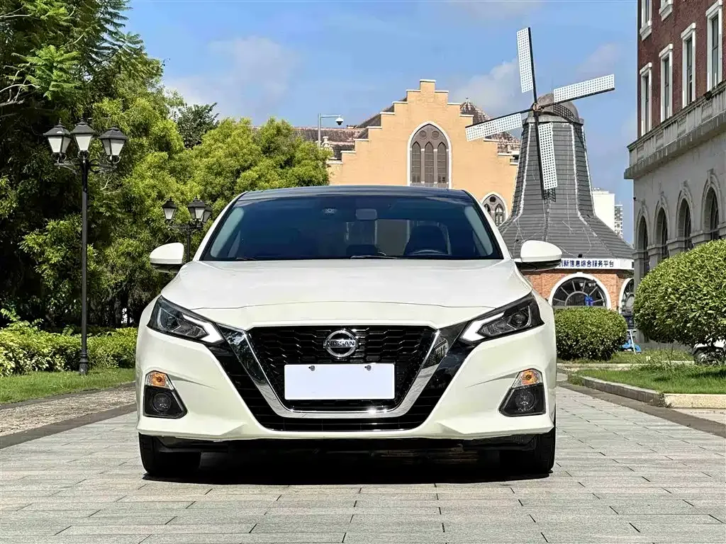 Nissan Teana — фото 2