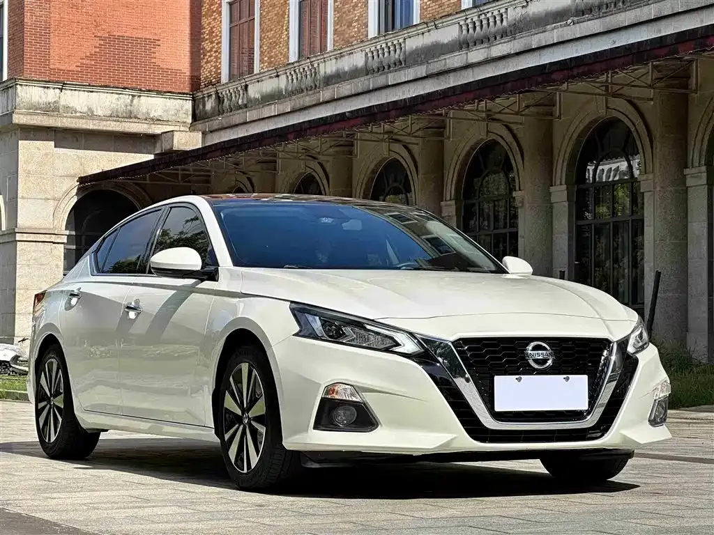 Nissan Teana — фото 3