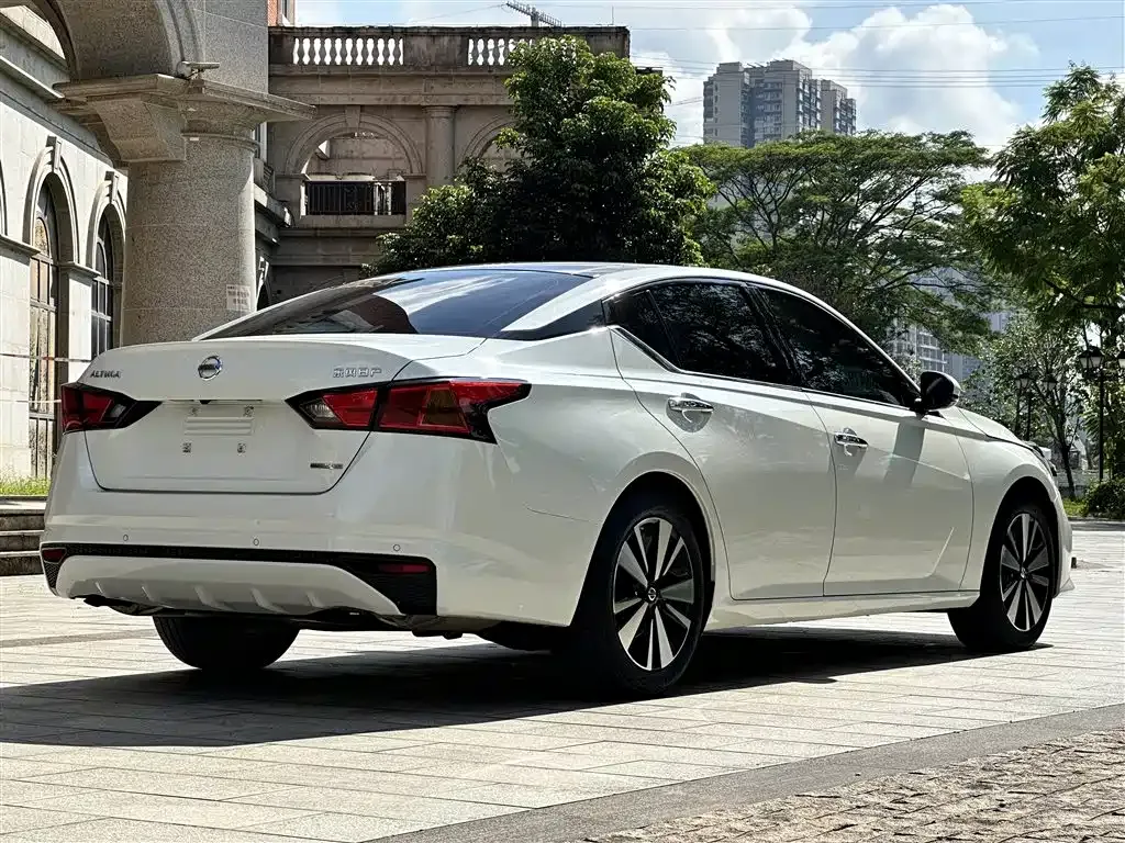 Nissan Teana — фото 8