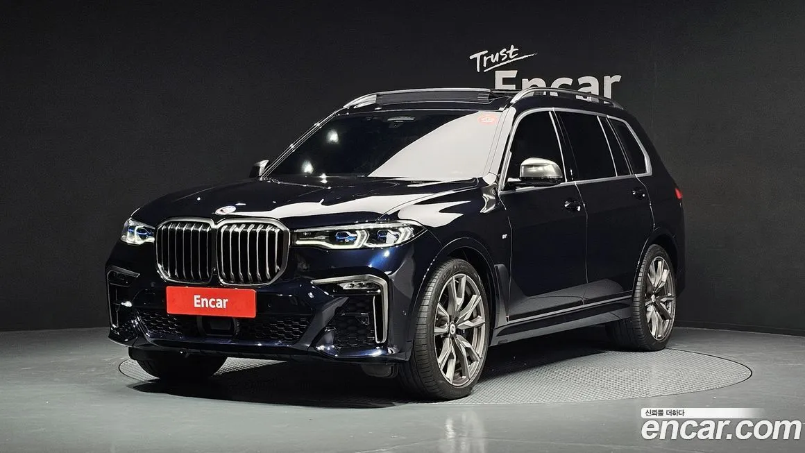BMW X7 — фото 1