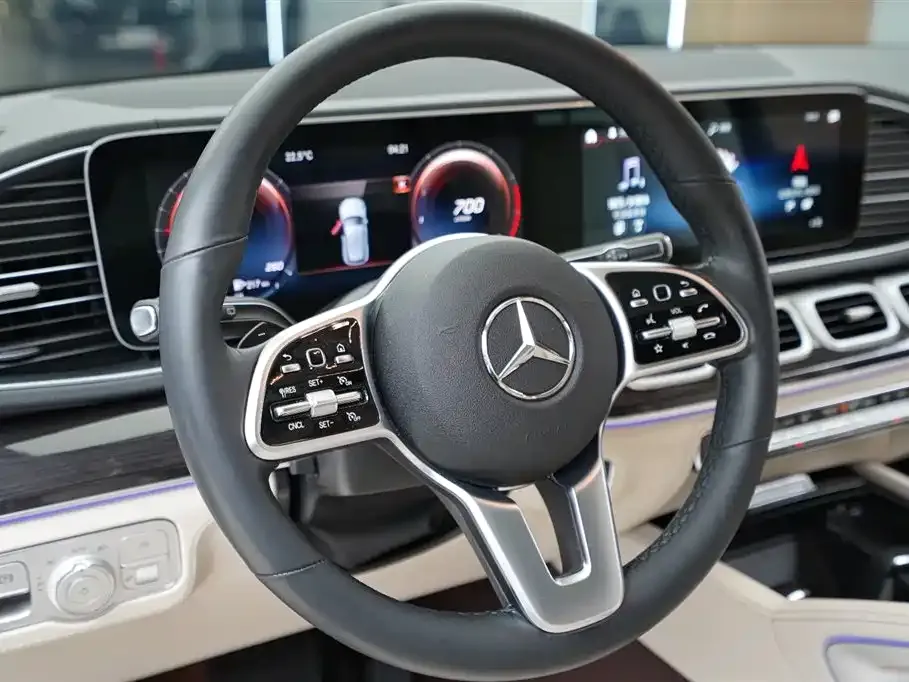 Mercedes-Benz GLE — фото 8