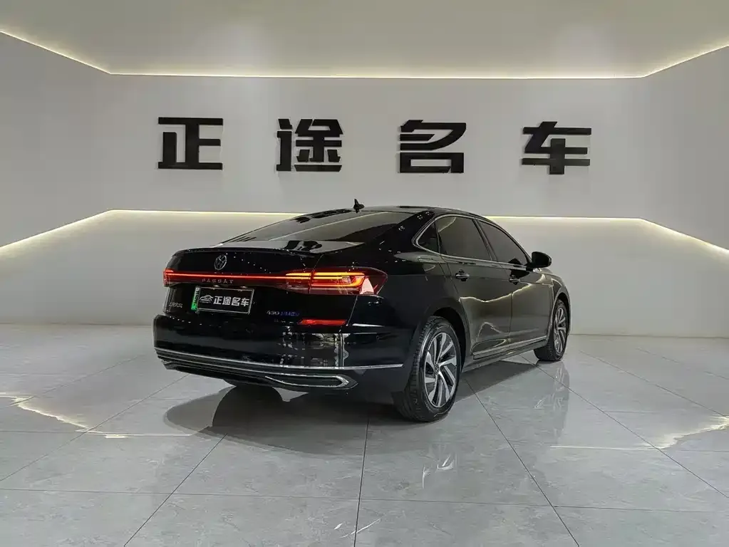 Volkswagen Passat New Energy — фото 4
