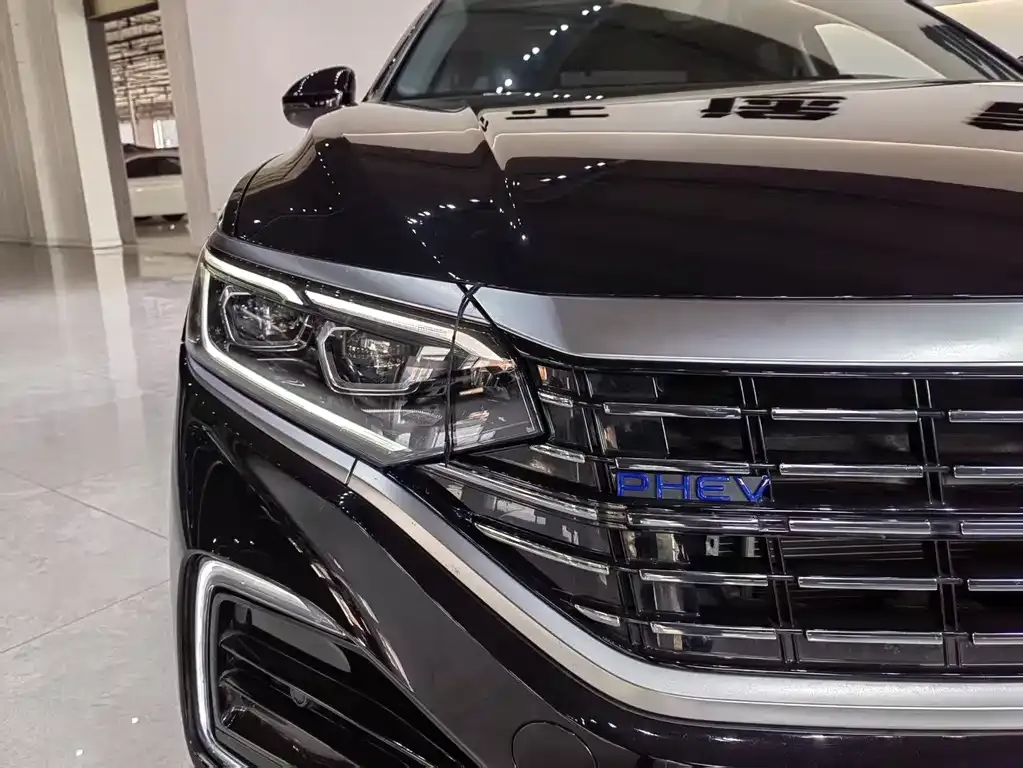 Volkswagen Passat New Energy — фото 9