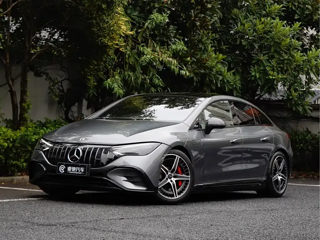 Mercedes-Benz EQE AMG — фото 2