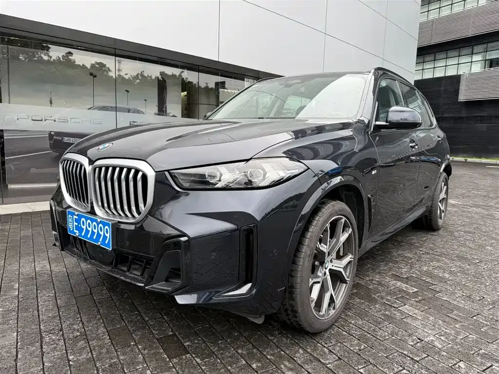 BMW X5 — фото 1