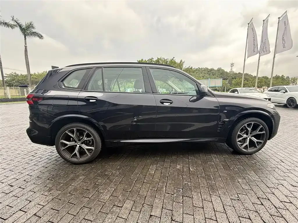BMW X5 — фото 7