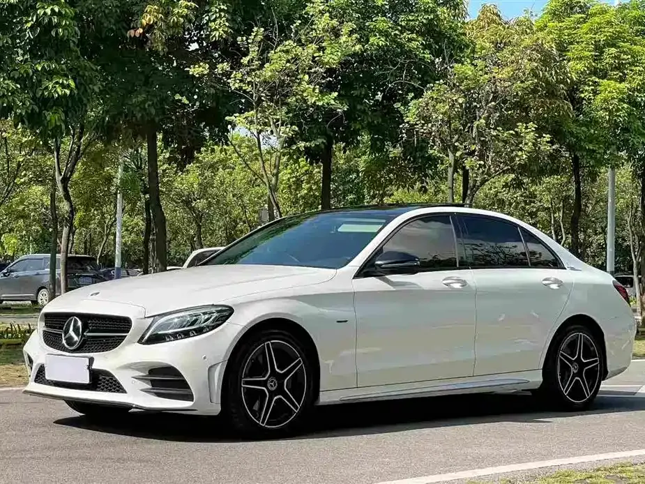 Mercedes-Benz C-Class — фото 1