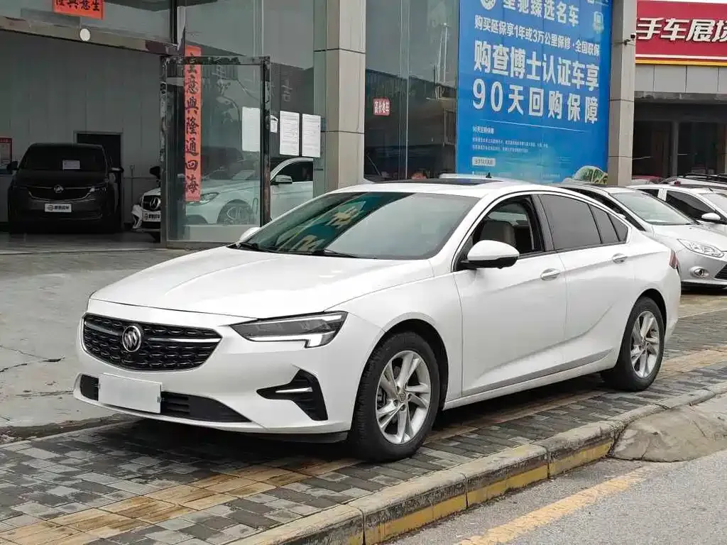 Buick Regal — фото 1