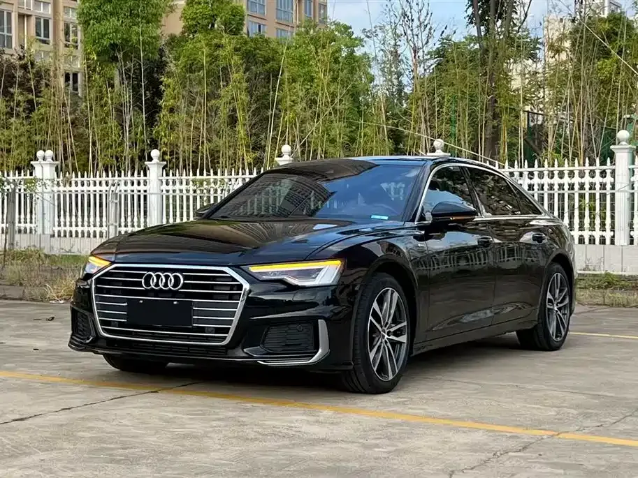 Audi A6L — фото 2