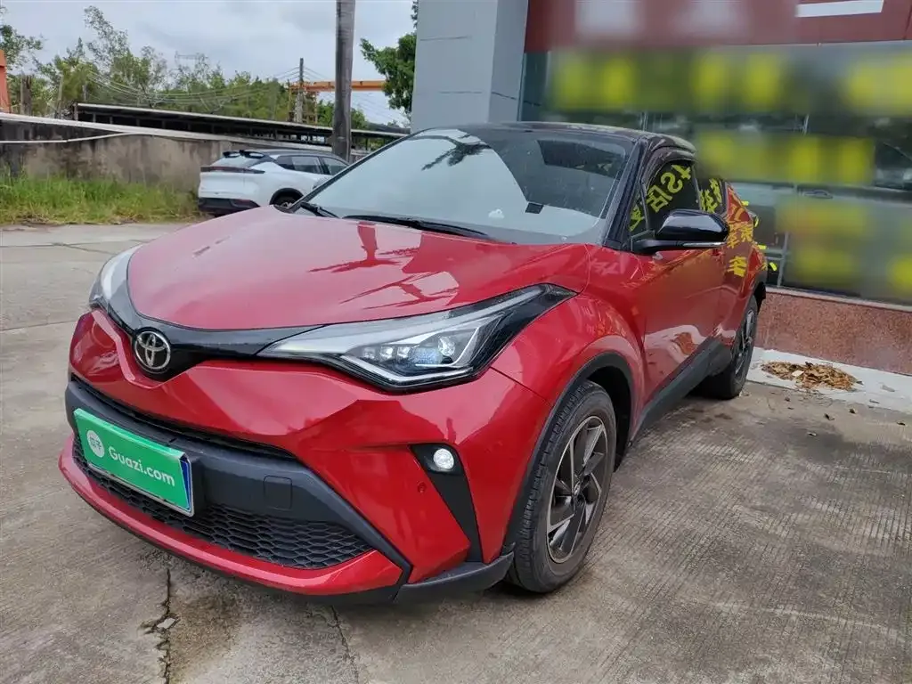 Toyota C-HR — фото 2
