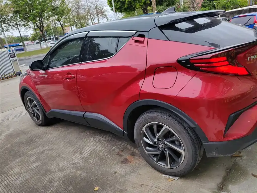 Toyota C-HR — фото 5