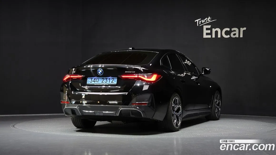 BMW i4 — фото 2