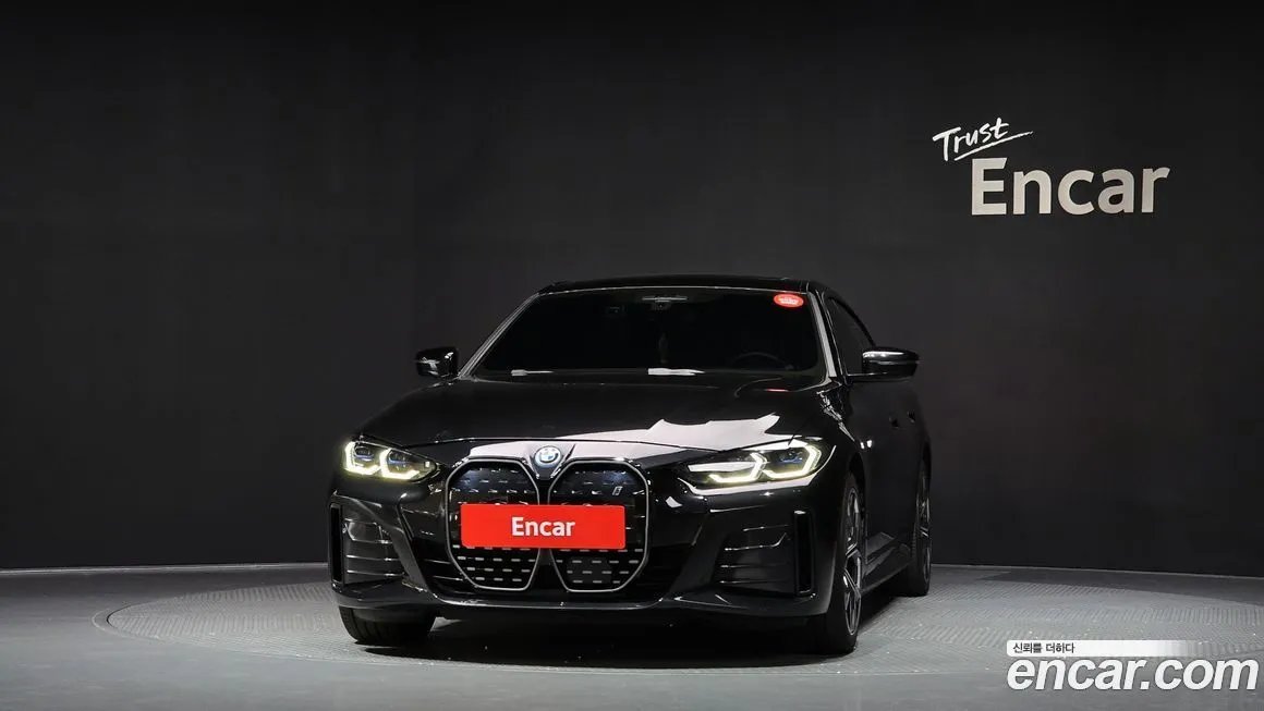BMW i4 — фото 3