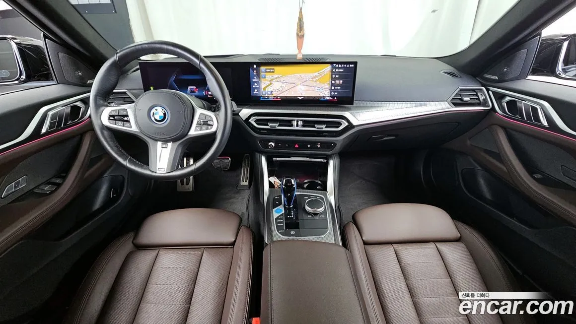 BMW i4 — фото 7