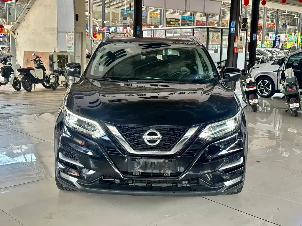 Nissan Qashqai — фото 7