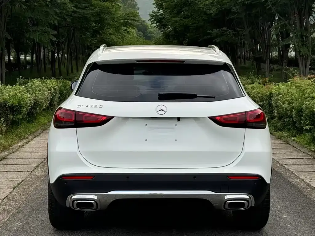 Mercedes-Benz GLA — фото 9