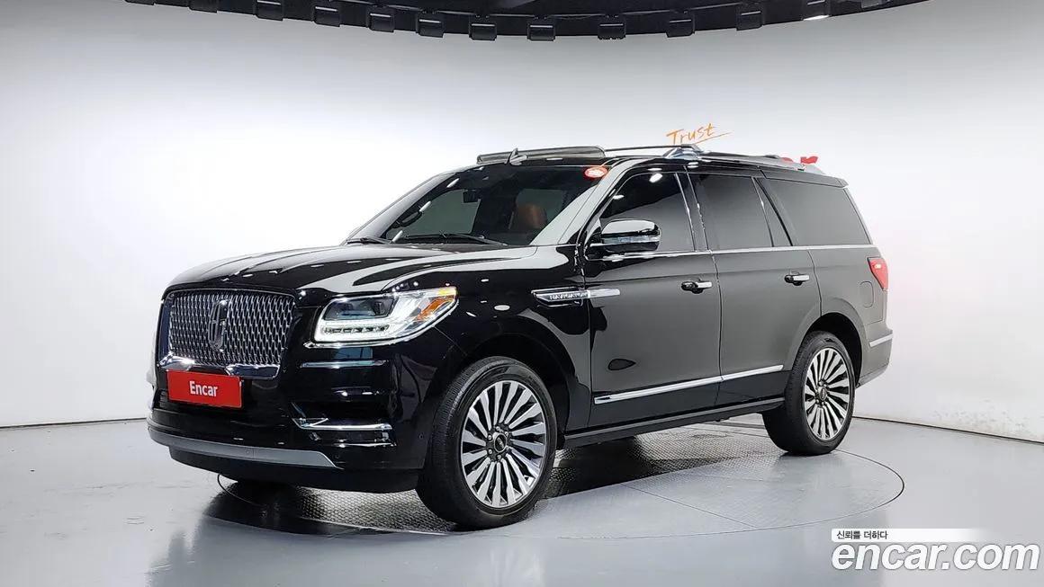 Lincoln Navigator — фото 1