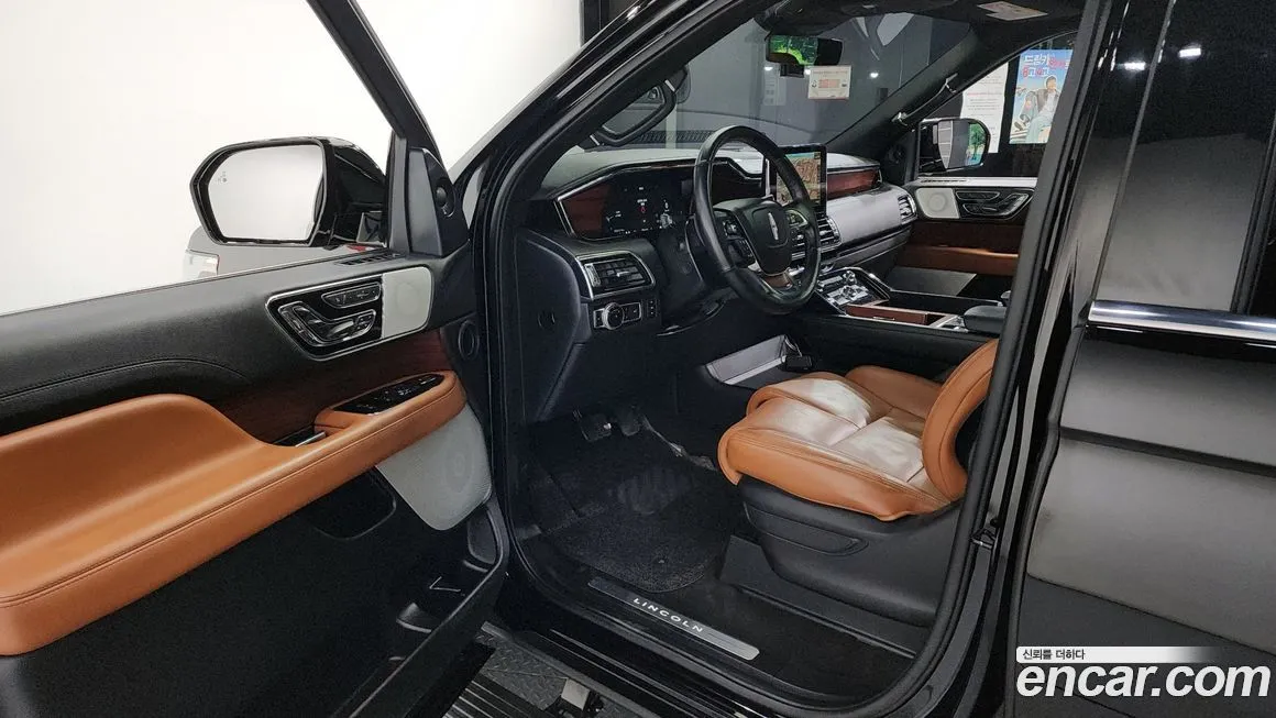 Lincoln Navigator — фото 10