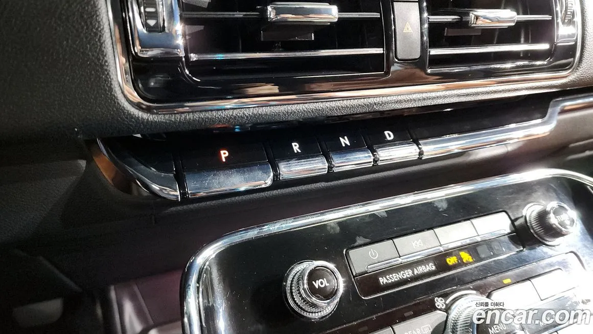Lincoln Navigator — фото 9
