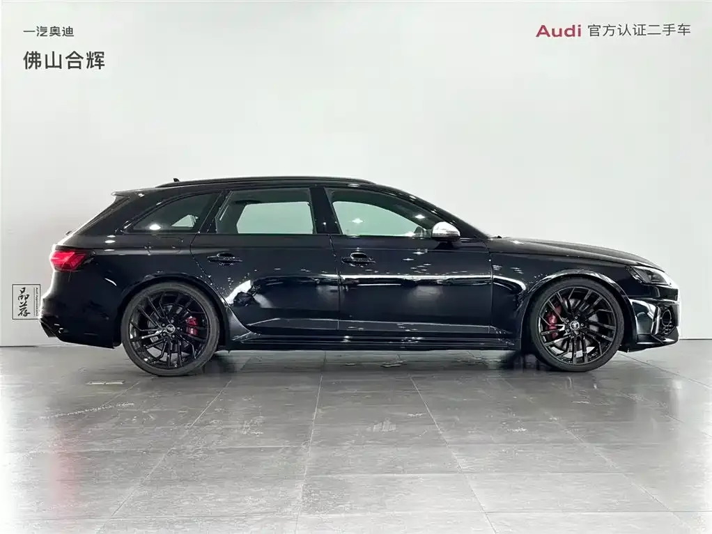 Audi RS 4 — фото 4