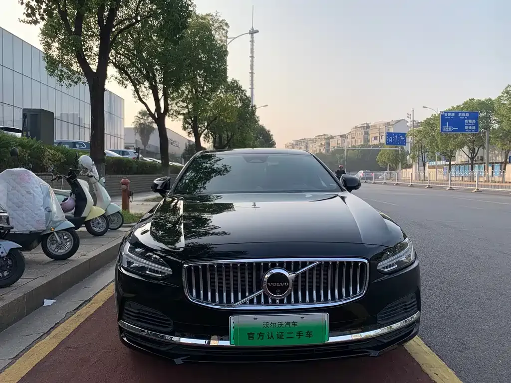 Volvo S90 PHEV — фото 2