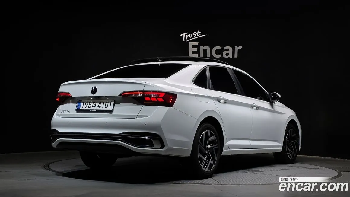 Volkswagen Jetta — фото 2