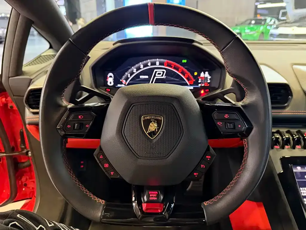 Lamborghini Huracan — фото 10