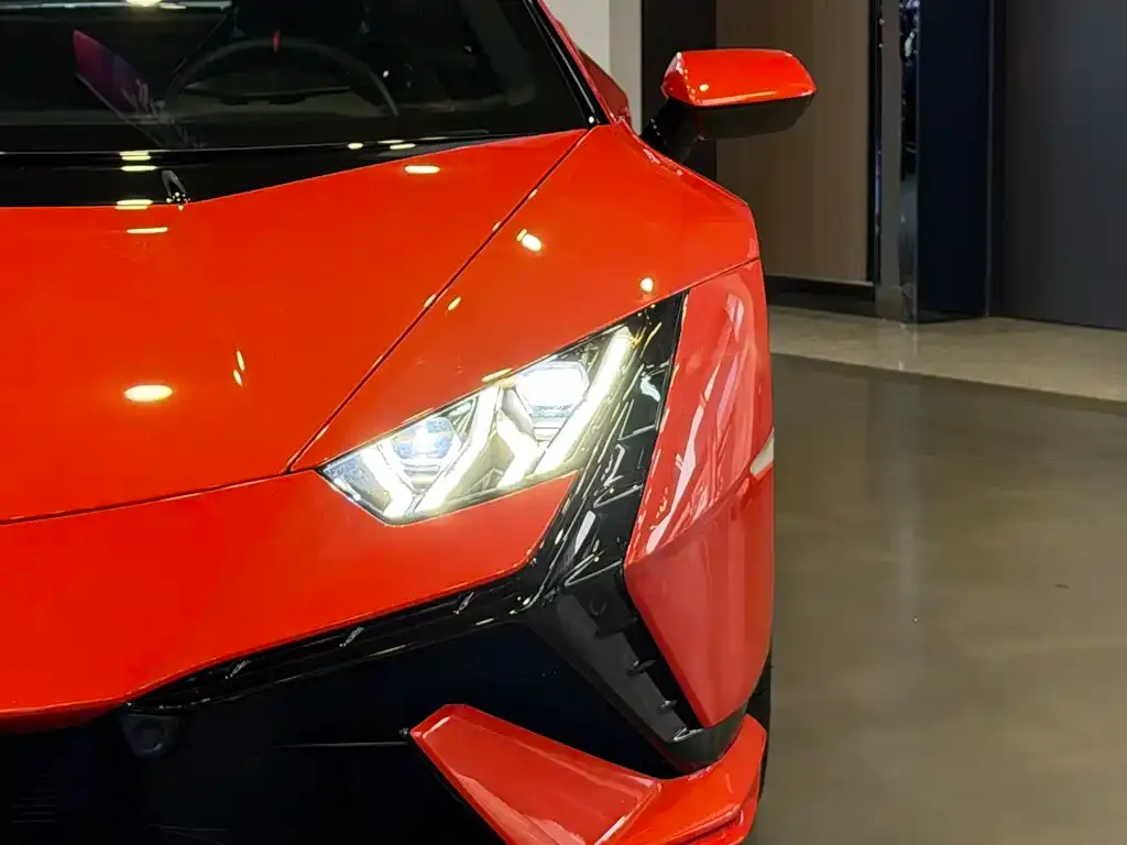 Lamborghini Huracan — фото 5