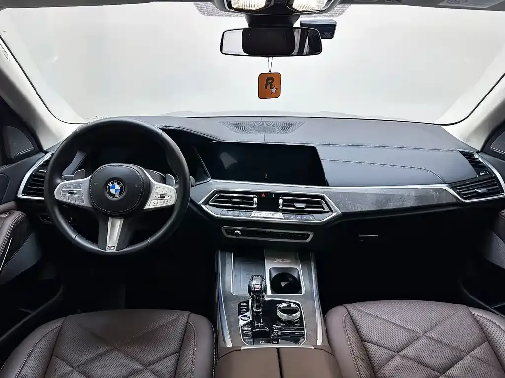 BMW X5 — фото 9