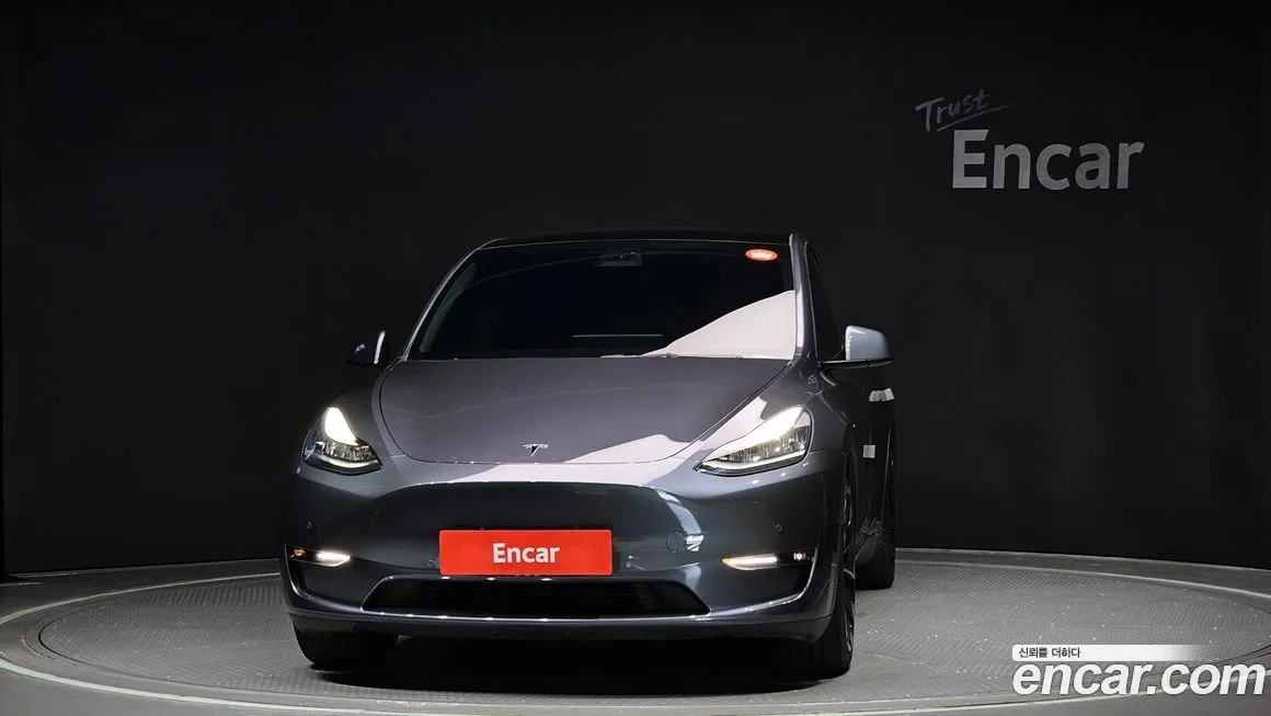 Tesla Model Y — фото 3