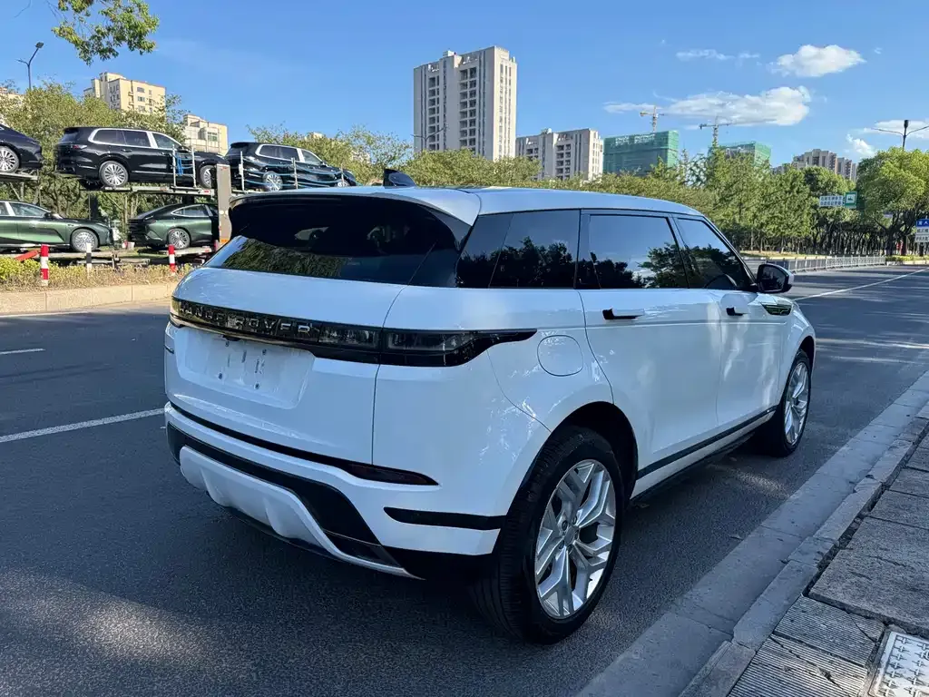 Land Rover Evoque — фото 5