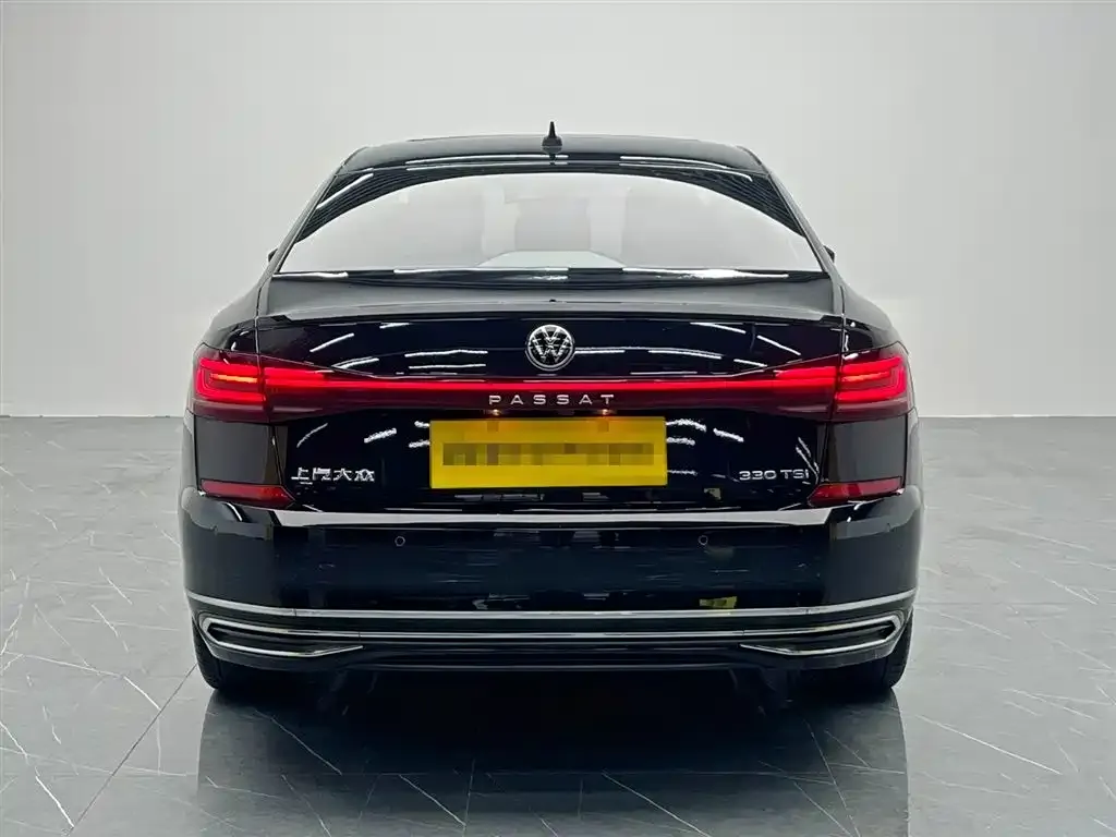 Volkswagen Passat — фото 5