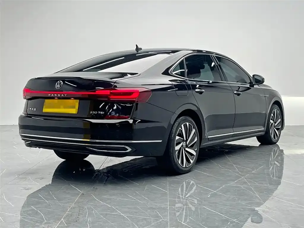 Volkswagen Passat — фото 6