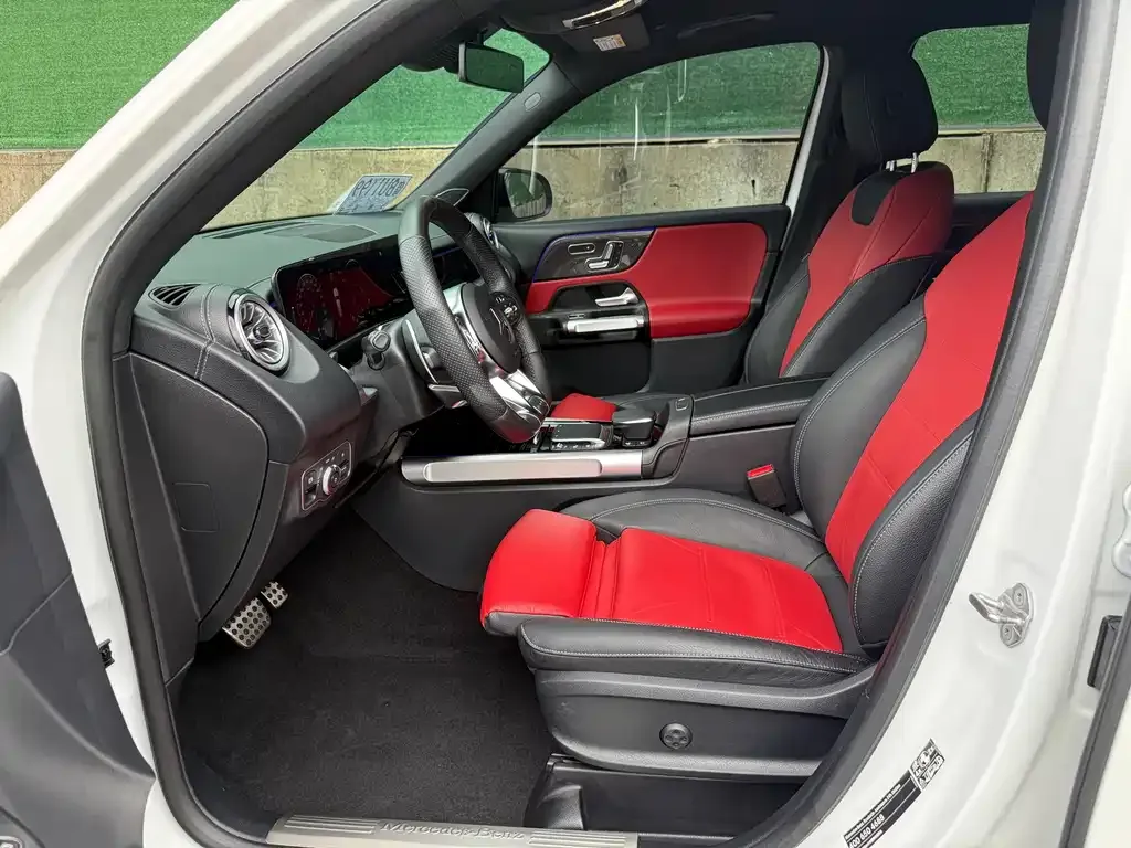 Mercedes-Benz GLB AMG — фото 4