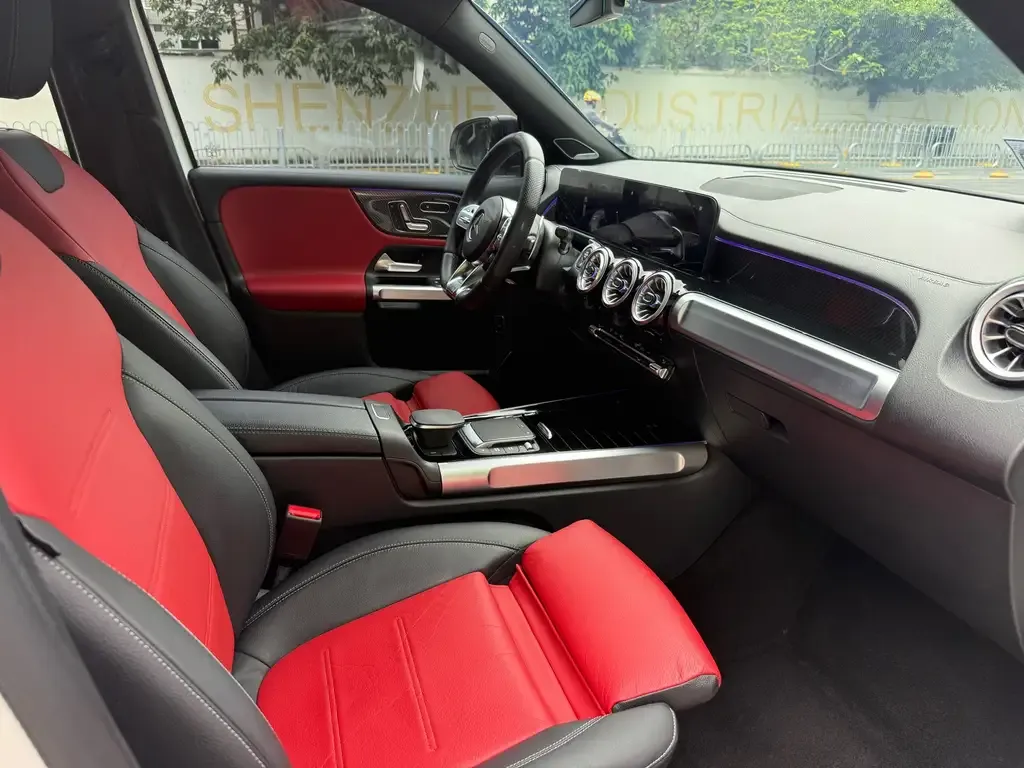 Mercedes-Benz GLB AMG — фото 6