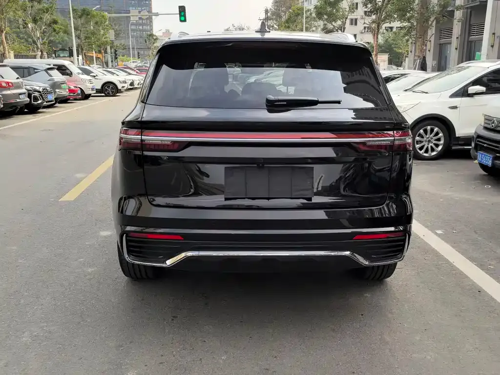 Geely Xingyue L — фото 10