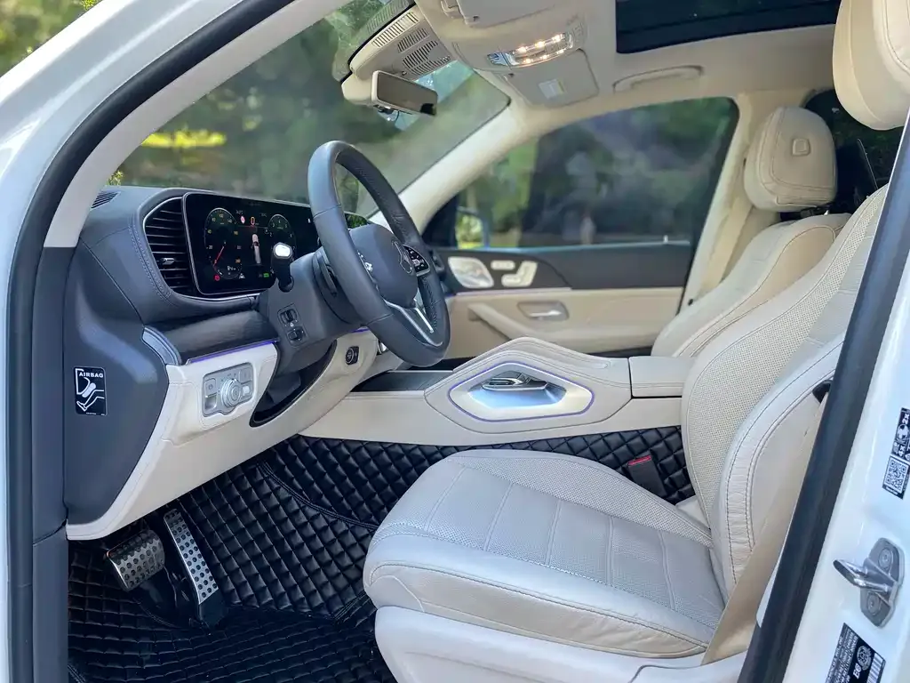 Mercedes-Benz GLS — фото 10