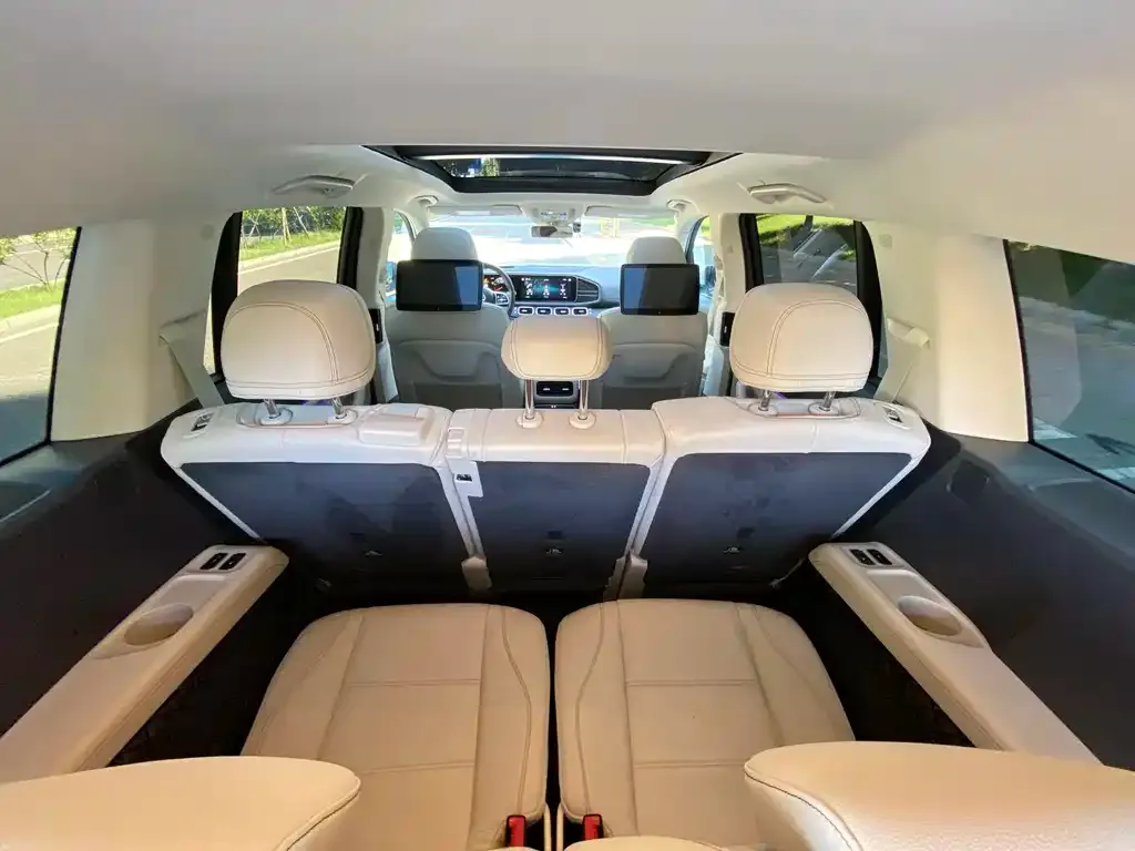 Mercedes-Benz GLS — фото 9