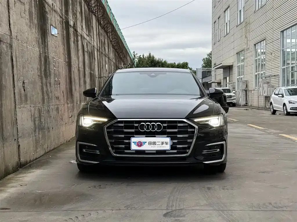 Audi A6L — фото 2