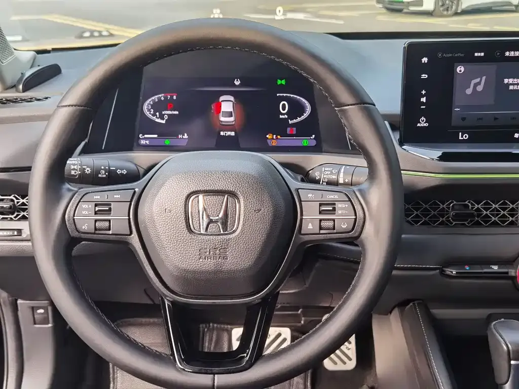 Honda Accord — фото 10